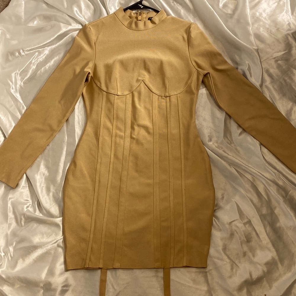 MissGuided Long sleeve Bodycon dress